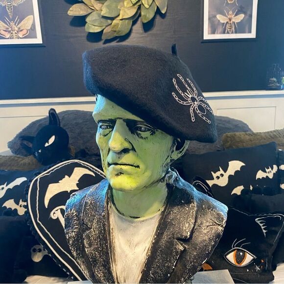 Gothic Vintage Inspired Black Beret Spider Embroidery Soft Stretchy Unique OS - Picture 2 of 5